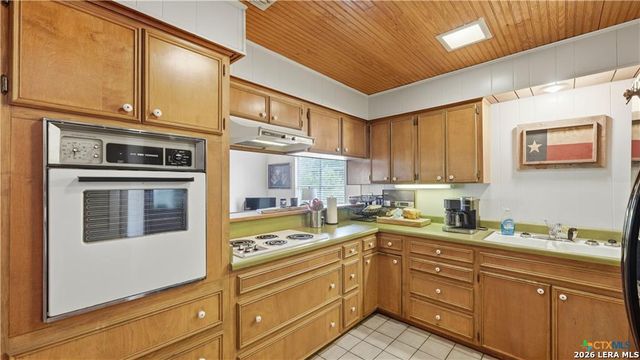 262 SCENIC DR, Canyon Lake, TX 78133