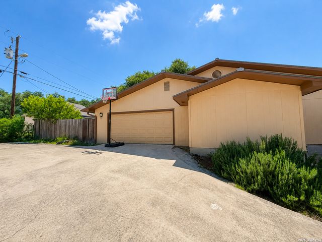 262 SCENIC DR, Canyon Lake, TX 78133
