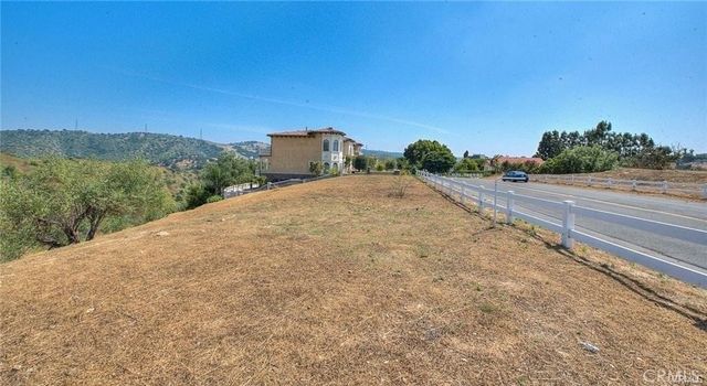 2690 Indian Creek Rd, Diamond Bar, CA 91765