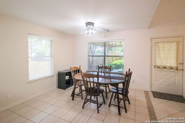 7438 Oak Marsh St., Live Oak, TX 78233
