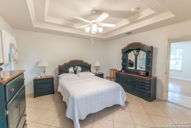 7438 Oak Marsh St., Live Oak, TX 78233