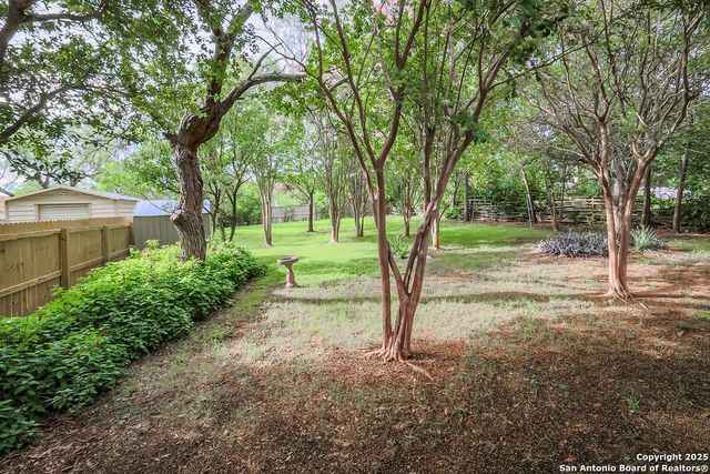 7438 Oak Marsh St., Live Oak, TX 78233