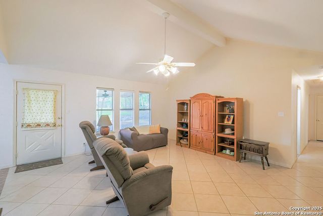 7438 Oak Marsh St., Live Oak, TX 78233