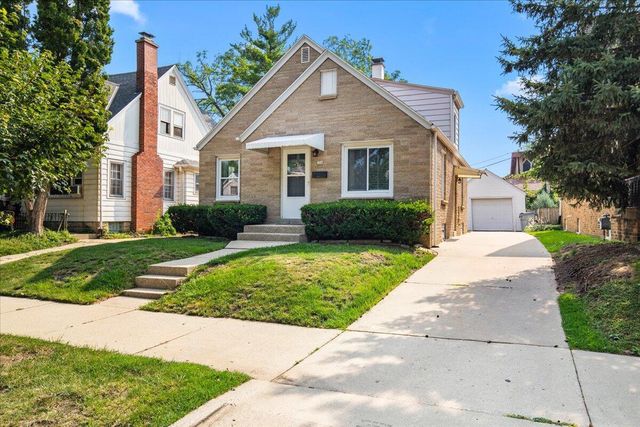206 N 77th STREET, Milwaukee, WI 53213