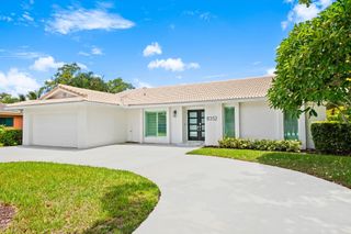 8352 NW 6th Ct, Coral Springs, FL 33071