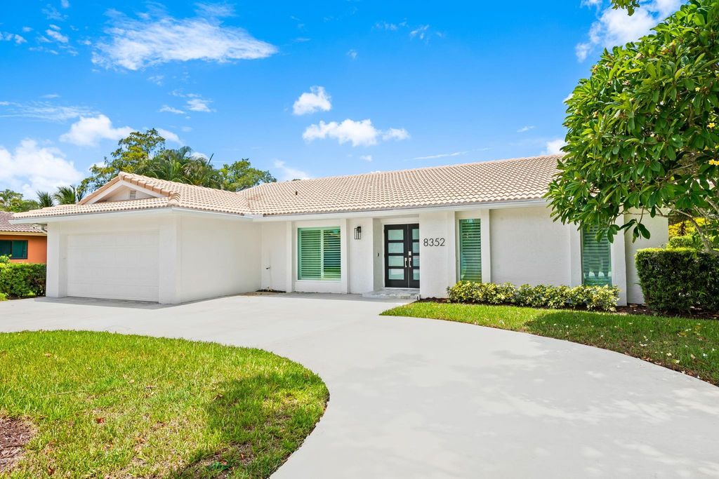 8352 NW 6th Ct, Coral Springs, FL 33071
