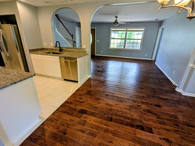 1609 Lydia Ct, Spring Hill, TN 37174