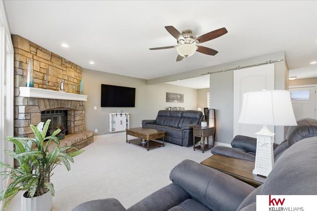 918 Adams Court, Plattsmouth, NE 68048