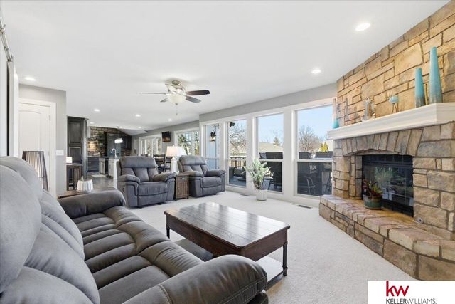 918 Adams Court, Plattsmouth, NE 68048