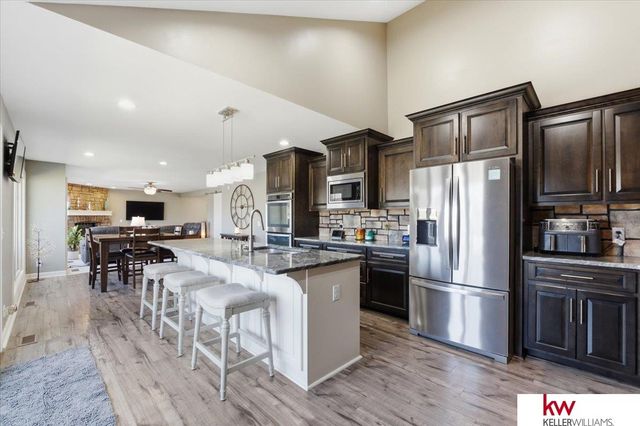 918 Adams Court, Plattsmouth, NE 68048