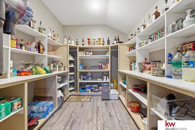 918 Adams Court, Plattsmouth, NE 68048