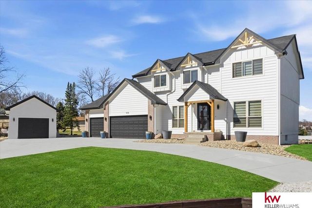 918 Adams Court, Plattsmouth, NE 68048