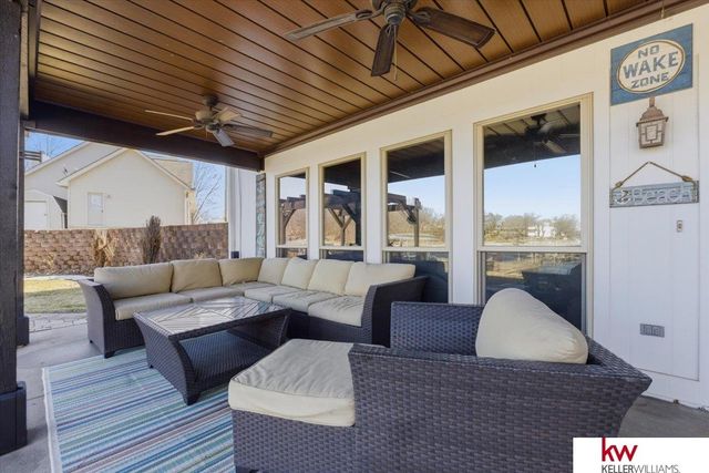 918 Adams Court, Plattsmouth, NE 68048