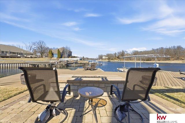 918 Adams Court, Plattsmouth, NE 68048