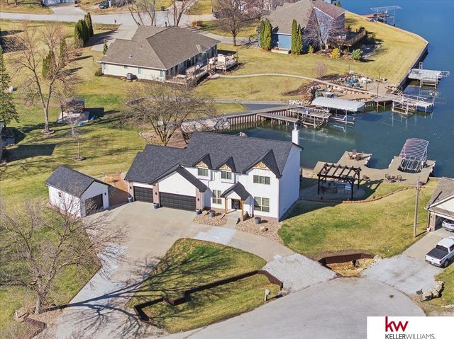 918 Adams Court, Plattsmouth, NE 68048