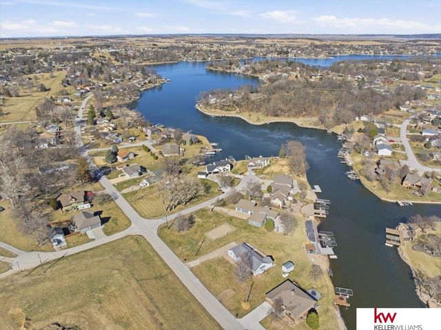 918 Adams Court, Plattsmouth, NE 68048