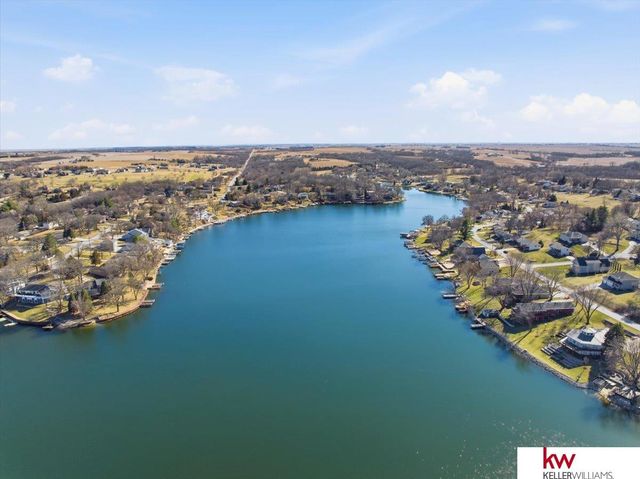 918 Adams Court, Plattsmouth, NE 68048