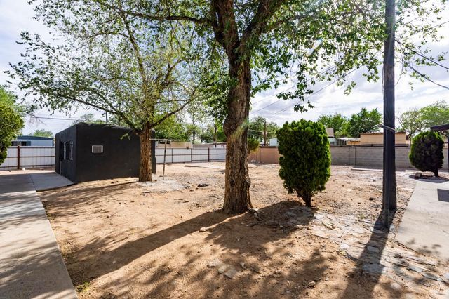 6720 Cochiti Road SE, Albuquerque, NM 87108