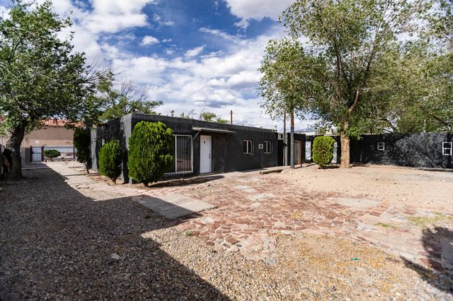 6720 Cochiti Road SE, Albuquerque, NM 87108