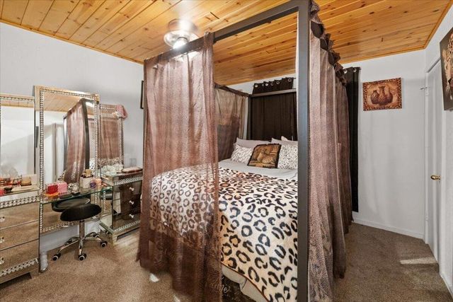 396 Riverside Avenue, Sugarloaf, CA 92386