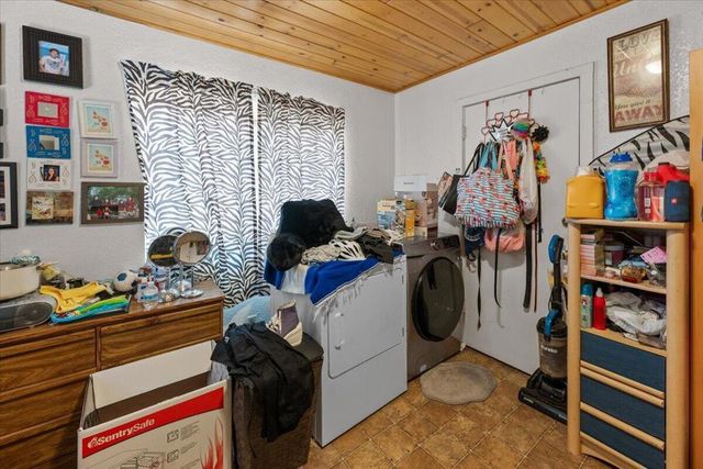 396 Riverside Avenue, Sugarloaf, CA 92386