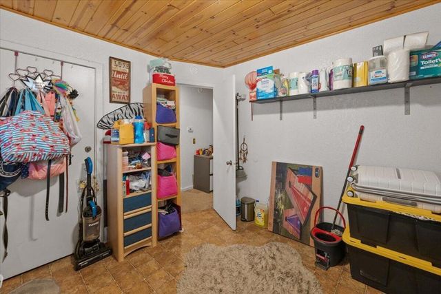 396 Riverside Avenue, Sugarloaf, CA 92386