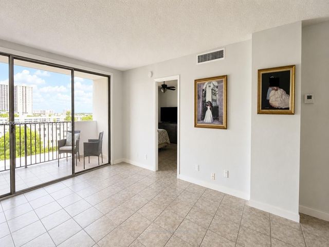 3703 NE 166th Street 704, North Miami Beach, FL 33160