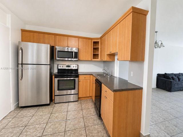 3703 NE 166th Street 704, North Miami Beach, FL 33160