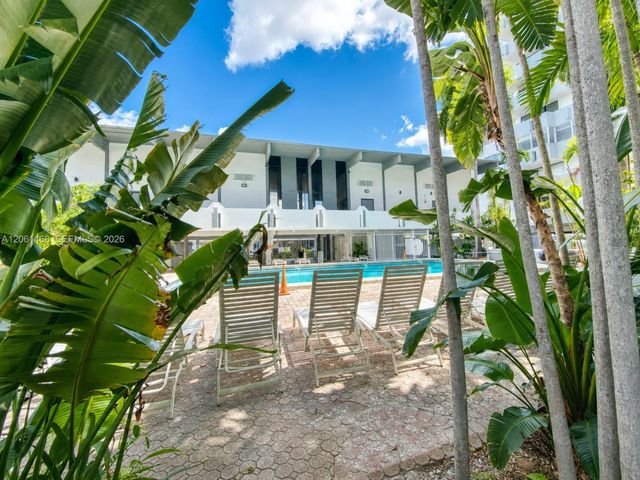 3703 NE 166th Street 704, North Miami Beach, FL 33160