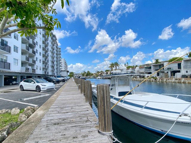 3703 NE 166th Street 704, North Miami Beach, FL 33160