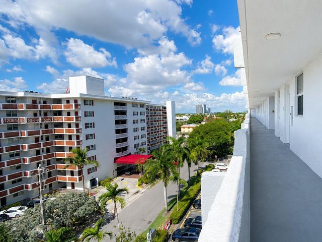 3703 NE 166th Street 704, North Miami Beach, FL 33160