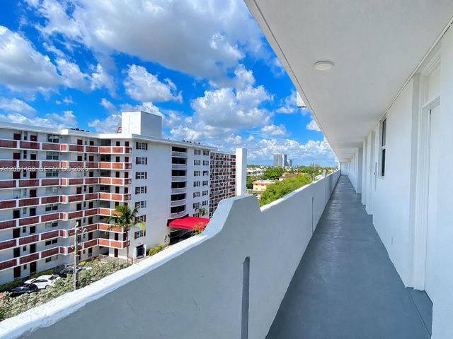 3703 NE 166th Street 704, North Miami Beach, FL 33160