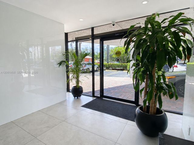 3703 NE 166th Street 704, North Miami Beach, FL 33160