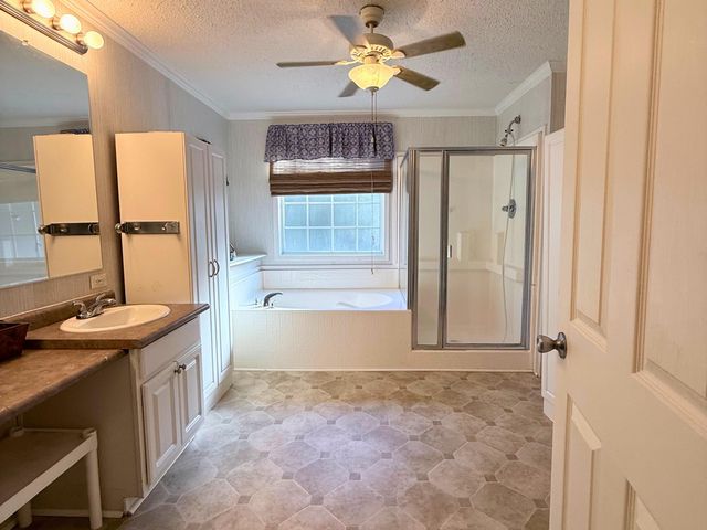 106 Airborne Way, Cross, SC 29436