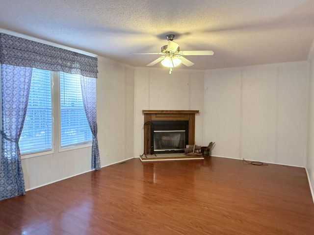 106 Airborne Way, Cross, SC 29436