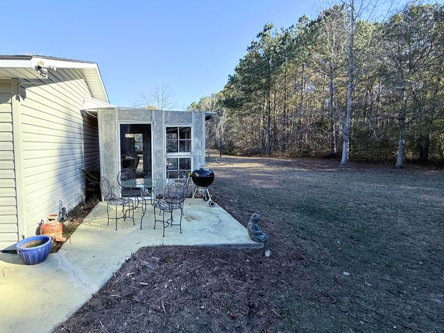 106 Airborne Way, Cross, SC 29436