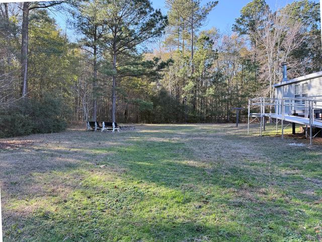 106 Airborne Way, Cross, SC 29436