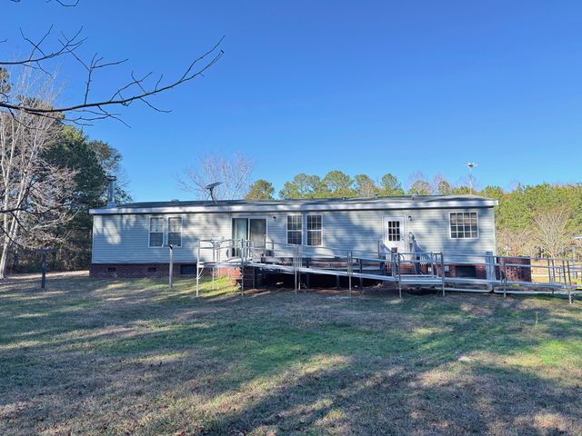 106 Airborne Way, Cross, SC 29436
