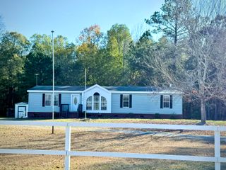 106 Airborne Way, Cross, SC 29436