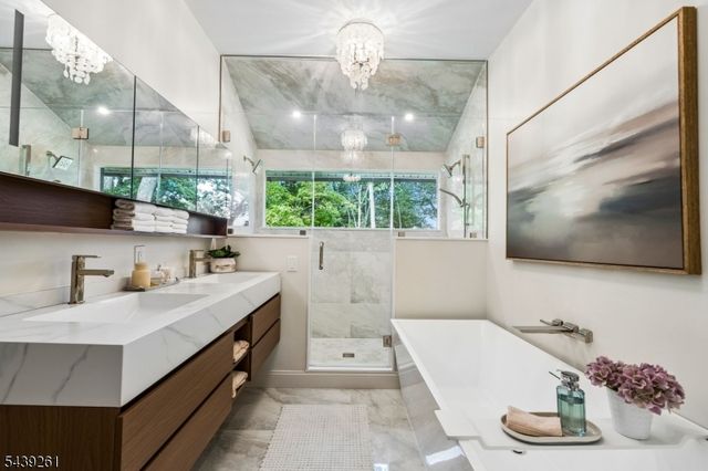 101 Peachcroft Dr, Bernardsville Boro, NJ 07924