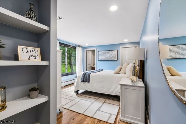 101 Peachcroft Dr, Bernardsville Boro, NJ 07924