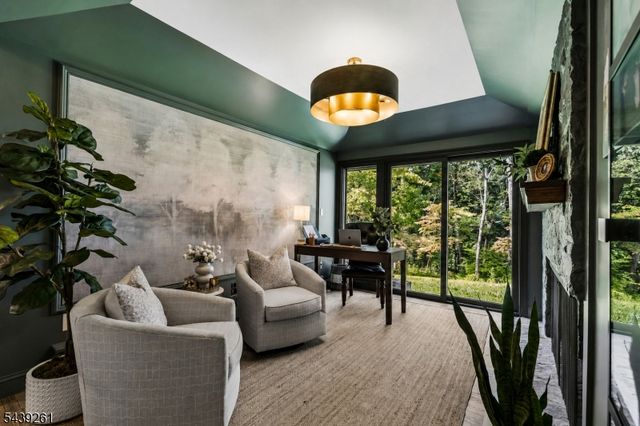 101 Peachcroft Dr, Bernardsville Boro, NJ 07924