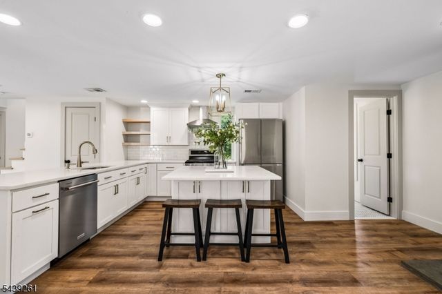 101 Peachcroft Dr, Bernardsville Boro, NJ 07924