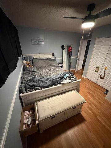 902 Fleetwood Drive, Tuscola, IL 61953