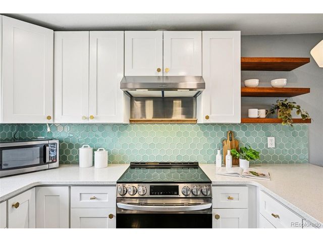 6002 S Crestview St, Littleton, CO 80120