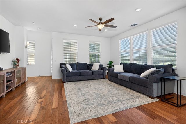 1617 E Lincoln, Anaheim, CA 92805