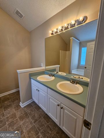 619 Fieldcrest Drive, Mcdonough, GA 30253