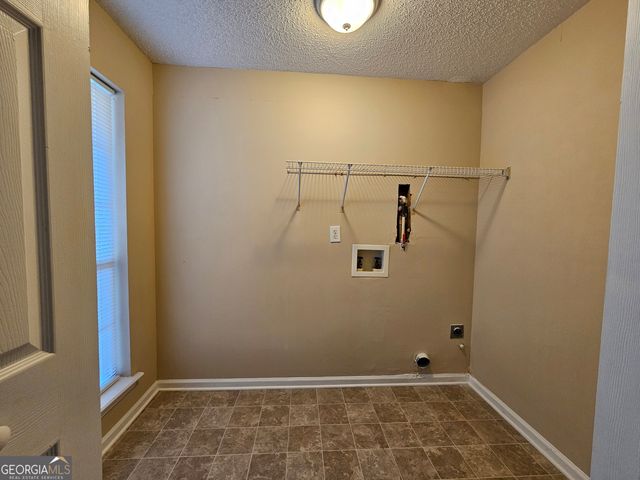 619 Fieldcrest Drive, Mcdonough, GA 30253