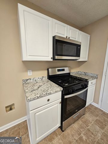 619 Fieldcrest Drive, Mcdonough, GA 30253