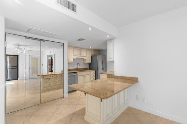 600 Executive Center Drive 111, West Palm Beach, FL 33401